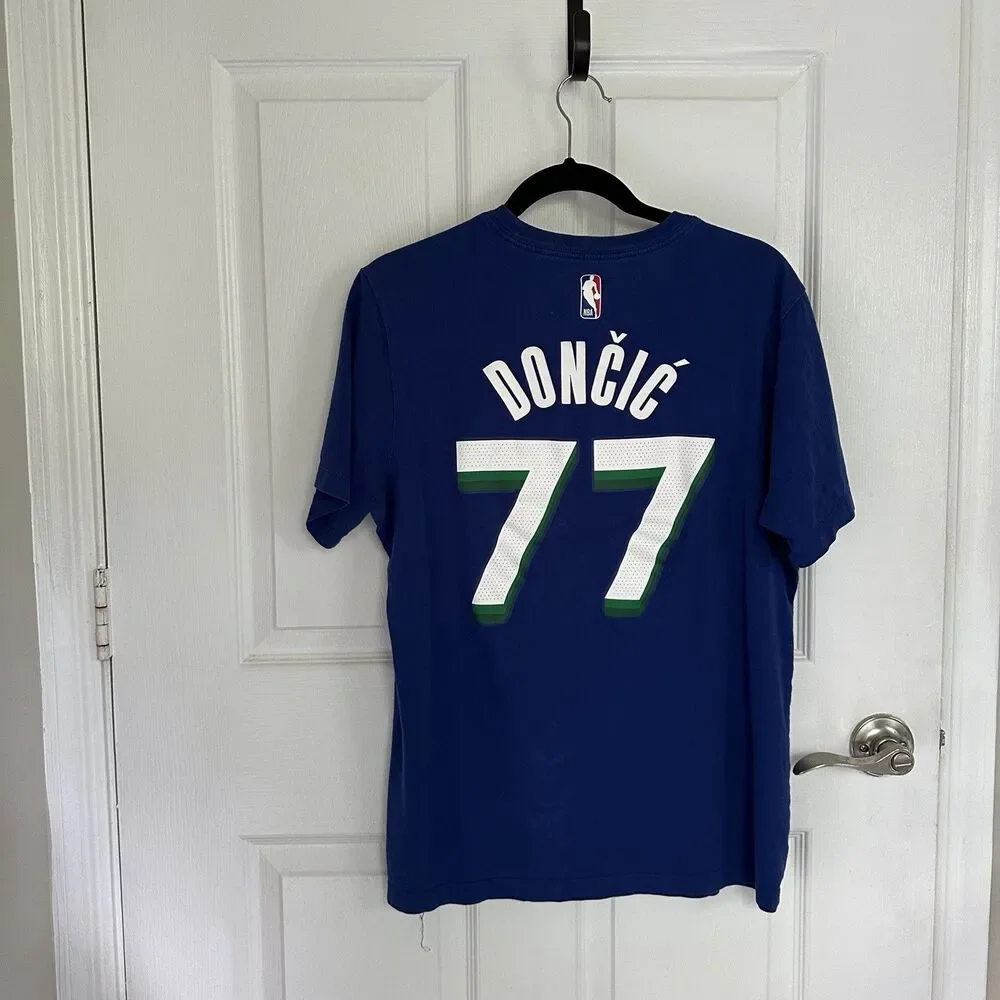 Nike NBA Dallas Mavericks Luka Doncic 22/23 City Edition Blue M Jersey T-Shirt